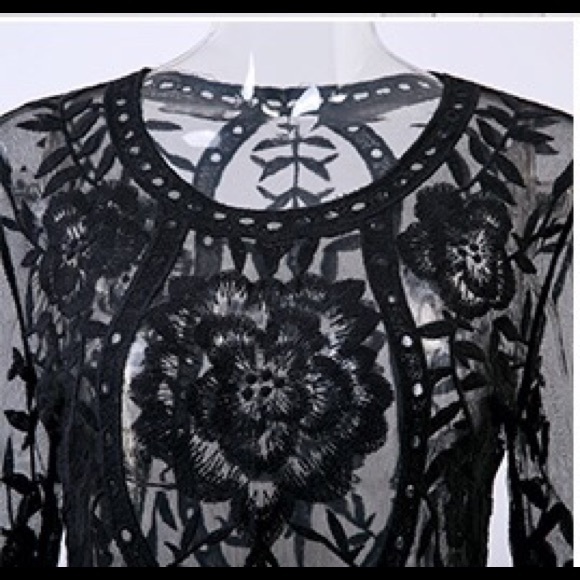 Exquisite lace minidress or cover up ✨ - Picture 5 of 7